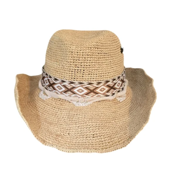 Upcycled Hand Crafted On an American Eagle Outfitters Hat Size One Size Upcycled Hand Crafted On an American Eagle Outfitters Hat  main image 2